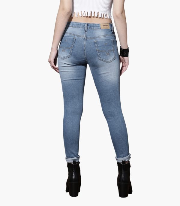 Women-Blue-Skinny-Fit-Stretchable-Jeans-3